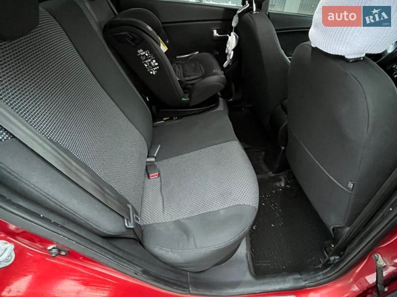 Седан Kia Rio 2011 в Львове фото 12 Седан Kia Rio 2011 в Львове