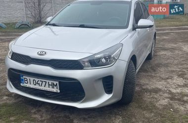 Седан Kia Rio 2017 в Змиеве