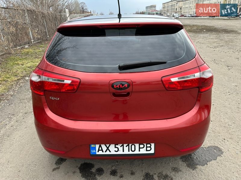 Хэтчбек Kia Rio 2013 в Харькове
