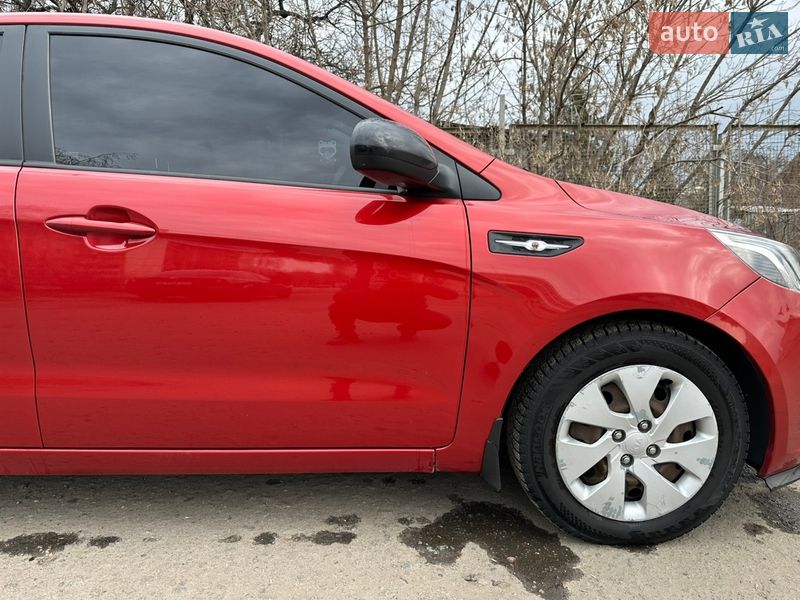 Хэтчбек Kia Rio 2013 в Харькове