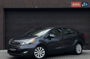 Седан Kia Rio 2015 в Миколаєві