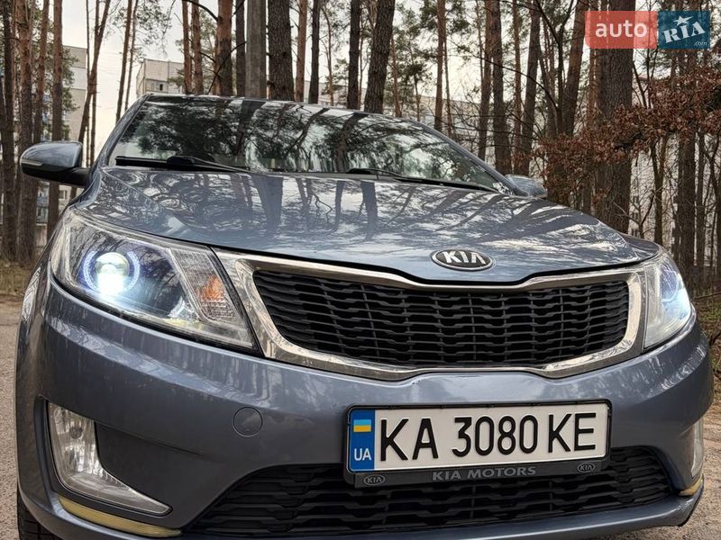 Седан Kia Rio 2013 в Киеве