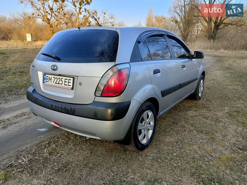 Хэтчбек Kia Rio 2008 в Ромнах фото 9 Хэтчбек Kia Rio 2008 в Ромнах