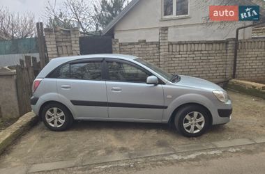 Хэтчбек Kia Rio 2008 в Одессе