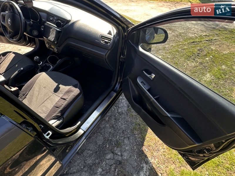 Седан Kia Rio 2013 в Києві