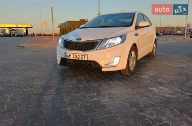 Седан Kia Rio 2013 в Житомирі