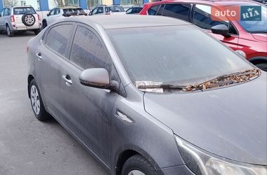 Седан Kia Rio 2014 в Киеве