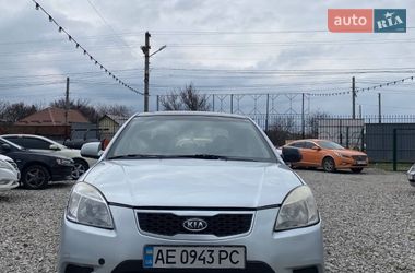 Седан Kia Rio 2008 в Дніпрі