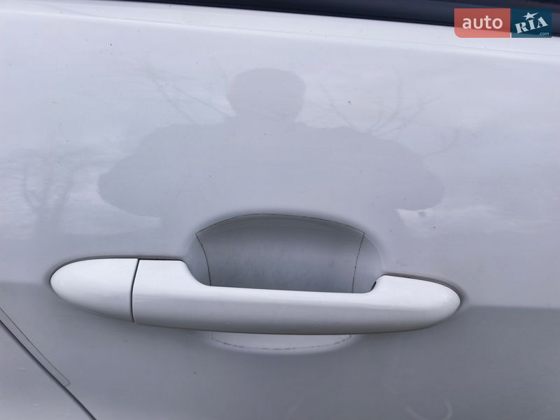 Седан Kia Rio 2015 в Харькове