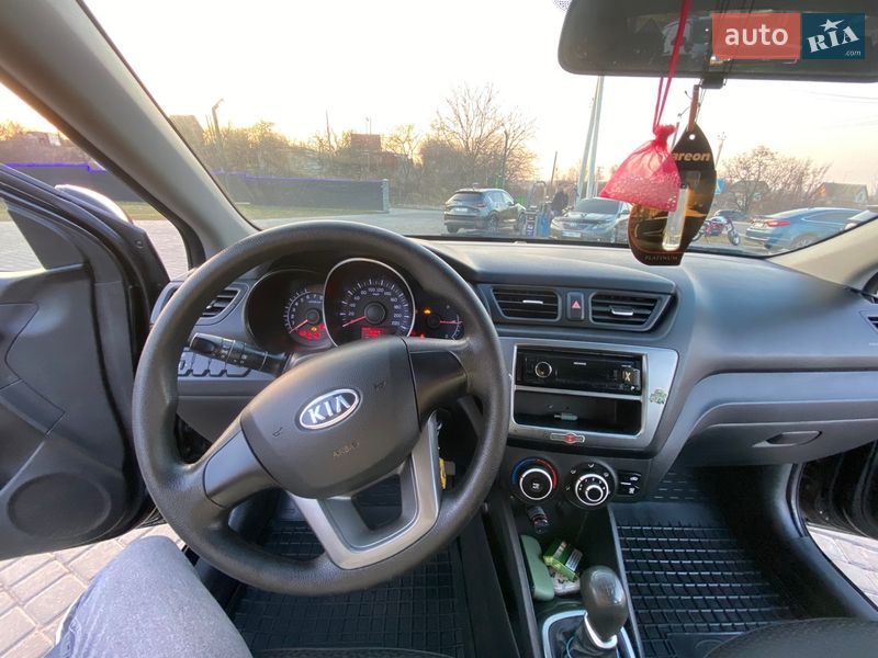 Хетчбек Kia Rio 2012 в Києві фото 12 Хетчбек Kia Rio 2012 в Києві