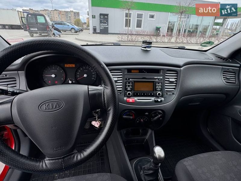 Хэтчбек Kia Rio 2009 в Каменец-Подольском фото 12 Хэтчбек Kia Rio 2009 в Каменец-Подольском