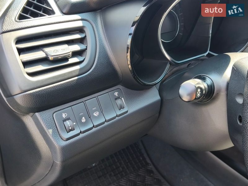 Хетчбек Kia Rio 2013 в Києві фото 18 Хетчбек Kia Rio 2013 в Києві