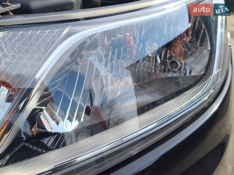 Хетчбек Kia Rio 2013 в Києві фото 29 Хетчбек Kia Rio 2013 в Києві