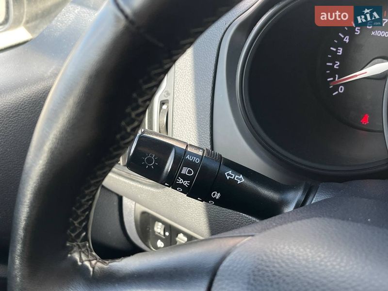 Седан Kia Rio 2017 в Киеве фото 14 Седан Kia Rio 2017 в Киеве