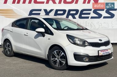 Седан Kia Rio 2017 в Киеве