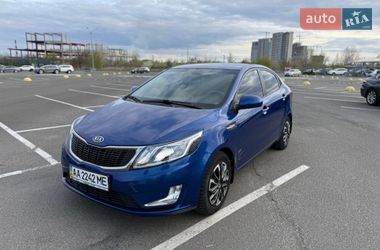 Седан Kia Rio 2012 в Києві