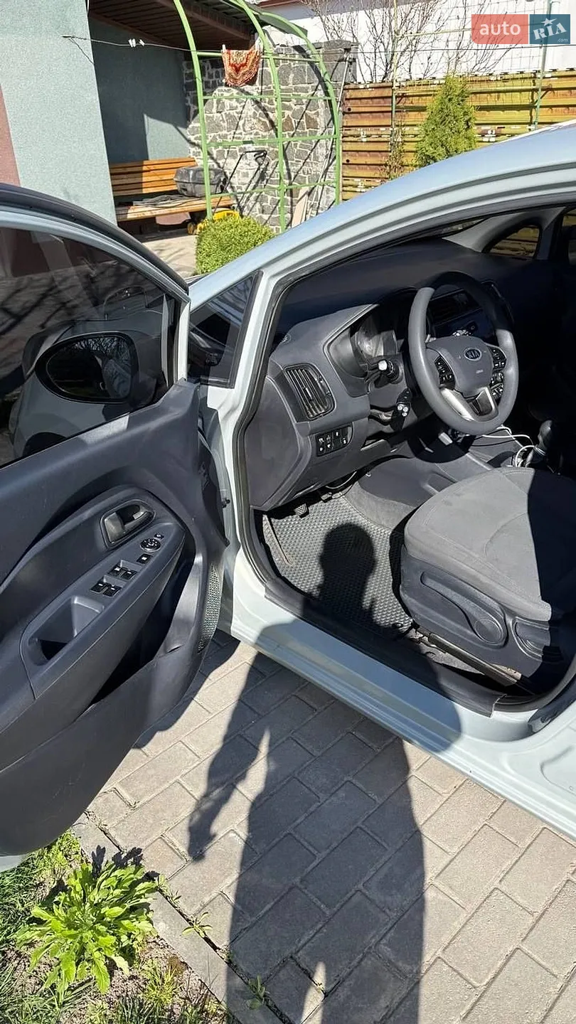2011 Kia Rio - мініатюра 8