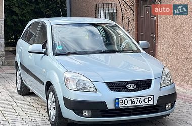 Хэтчбек Kia Rio 2006 в Тернополе