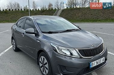 Седан Kia Rio 2011 в Полтаві