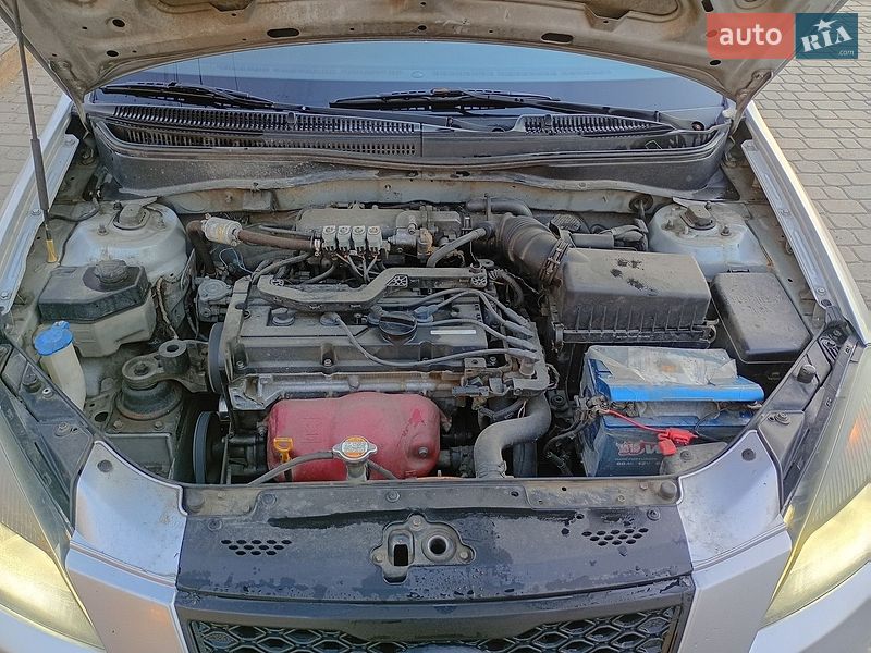 Седан Kia Rio 2010 в Ивано-Франковске
