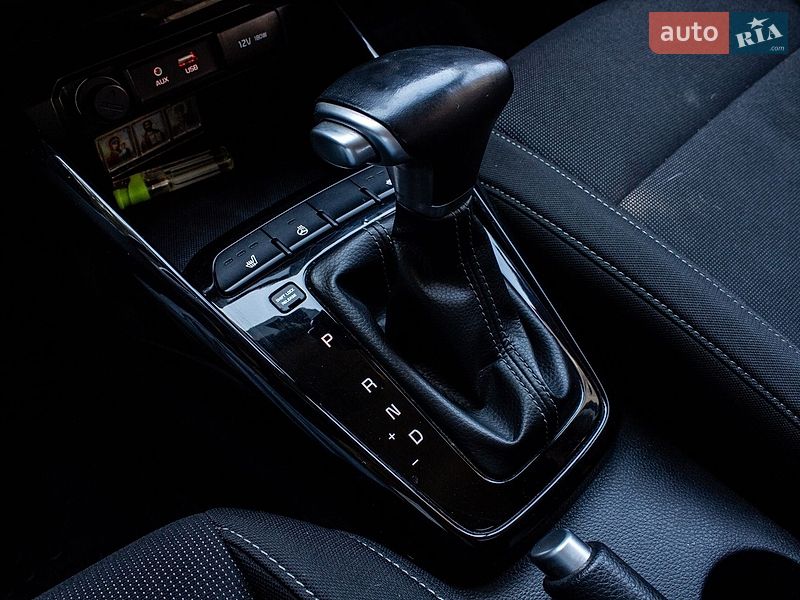 Хэтчбек Kia Rio 2017 в Львове
