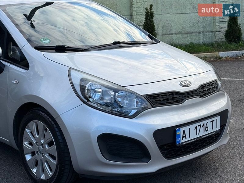 Хэтчбек Kia Rio 2011 в Бородянке