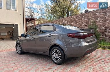 Седан Kia Rio 2014 в Николаеве