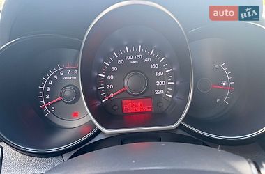 Седан Kia Rio 2014 в Николаеве
