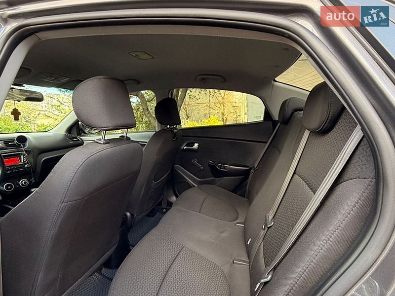 Седан Kia Rio 2014 в Николаеве