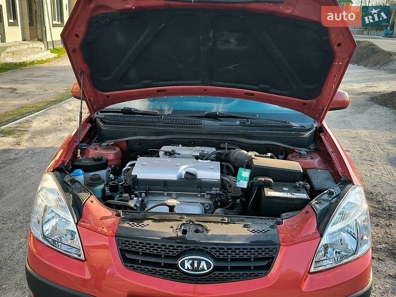 Хетчбек Kia Rio 2007 в Дунаївцях