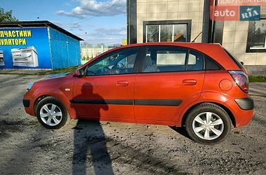 Хетчбек Kia Rio 2007 в Дунаївцях