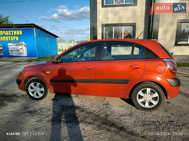 Хетчбек Kia Rio 2007 в Дунаївцях