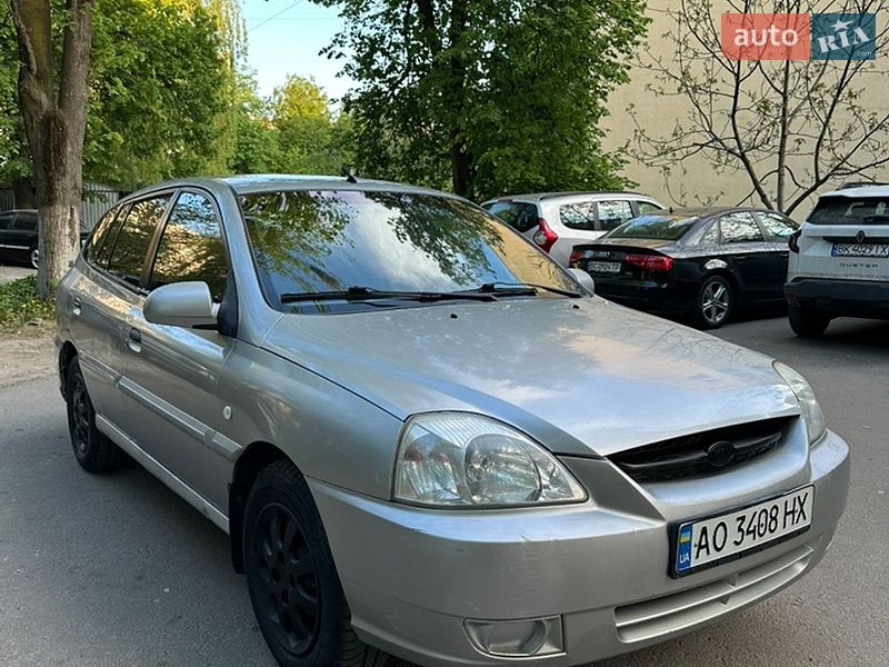 Универсал Kia Rio 2004 в Ровно