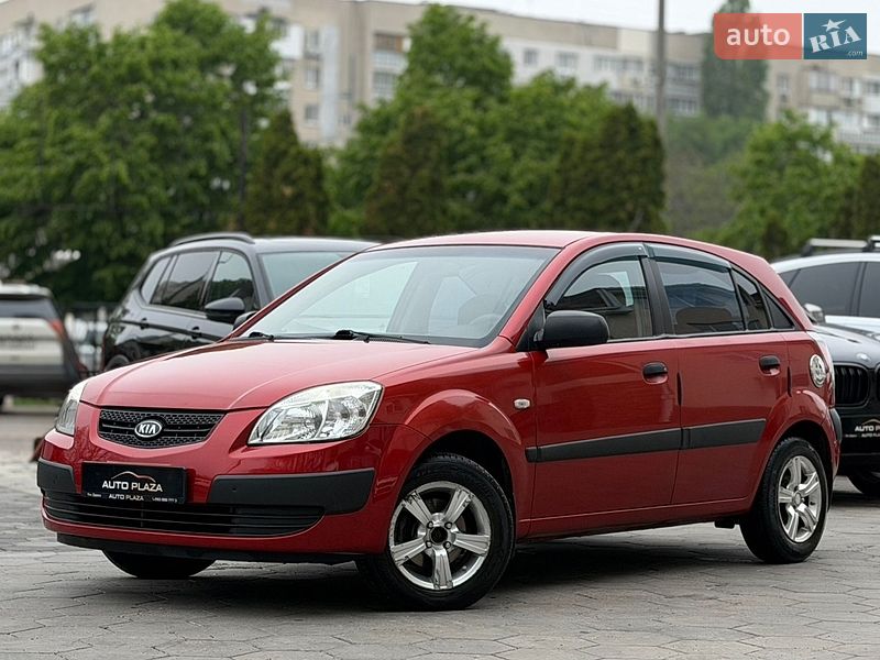 Хэтчбек Kia Rio 2008 в Одессе