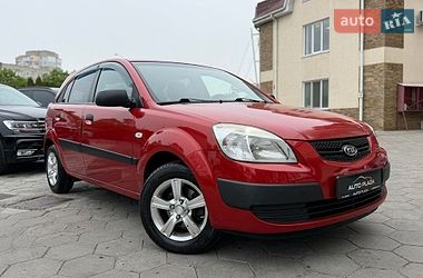 Хэтчбек Kia Rio 2008 в Одессе
