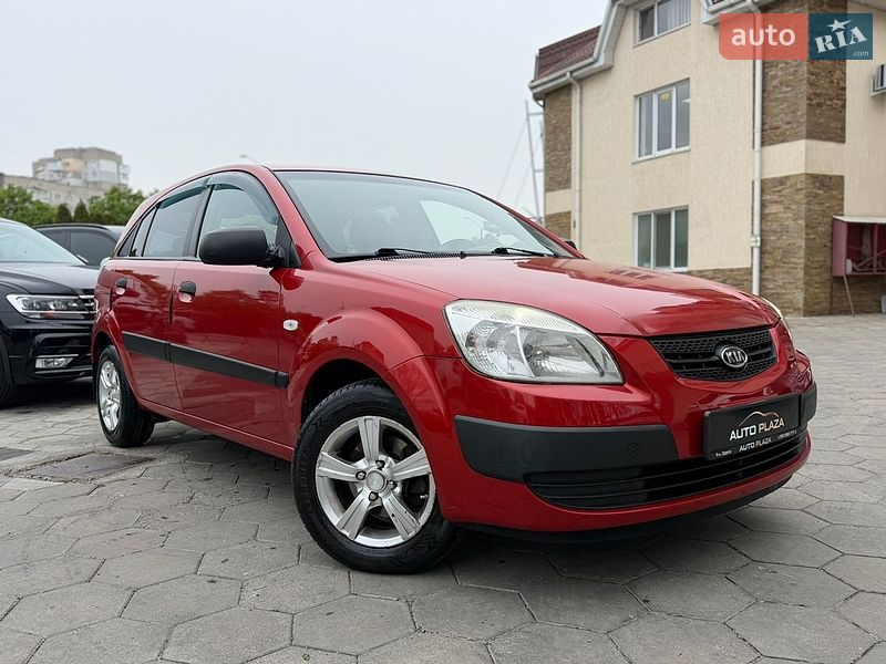 Хэтчбек Kia Rio 2008 в Одессе