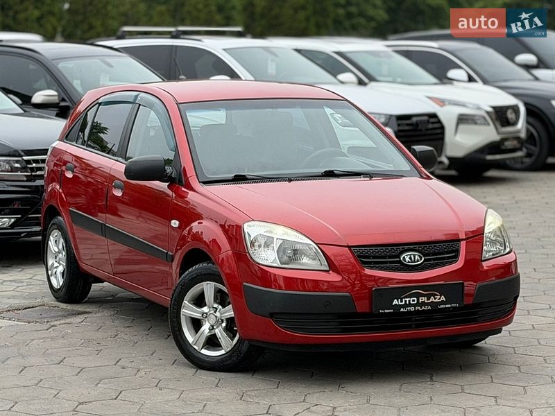 Хэтчбек Kia Rio 2008 в Одессе