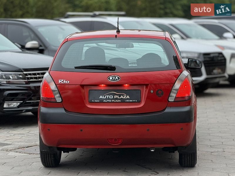 Хэтчбек Kia Rio 2008 в Одессе