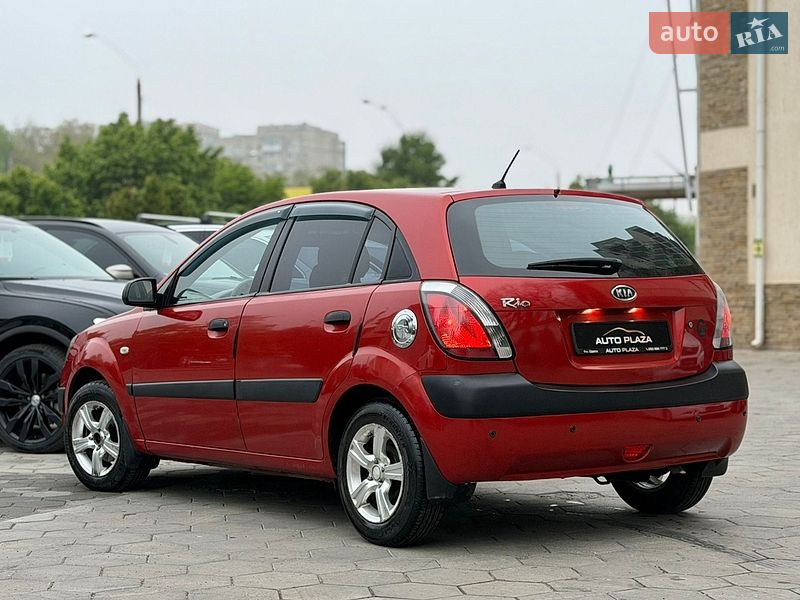 Хэтчбек Kia Rio 2008 в Одессе