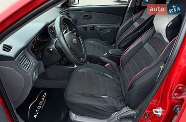Хэтчбек Kia Rio 2008 в Одессе