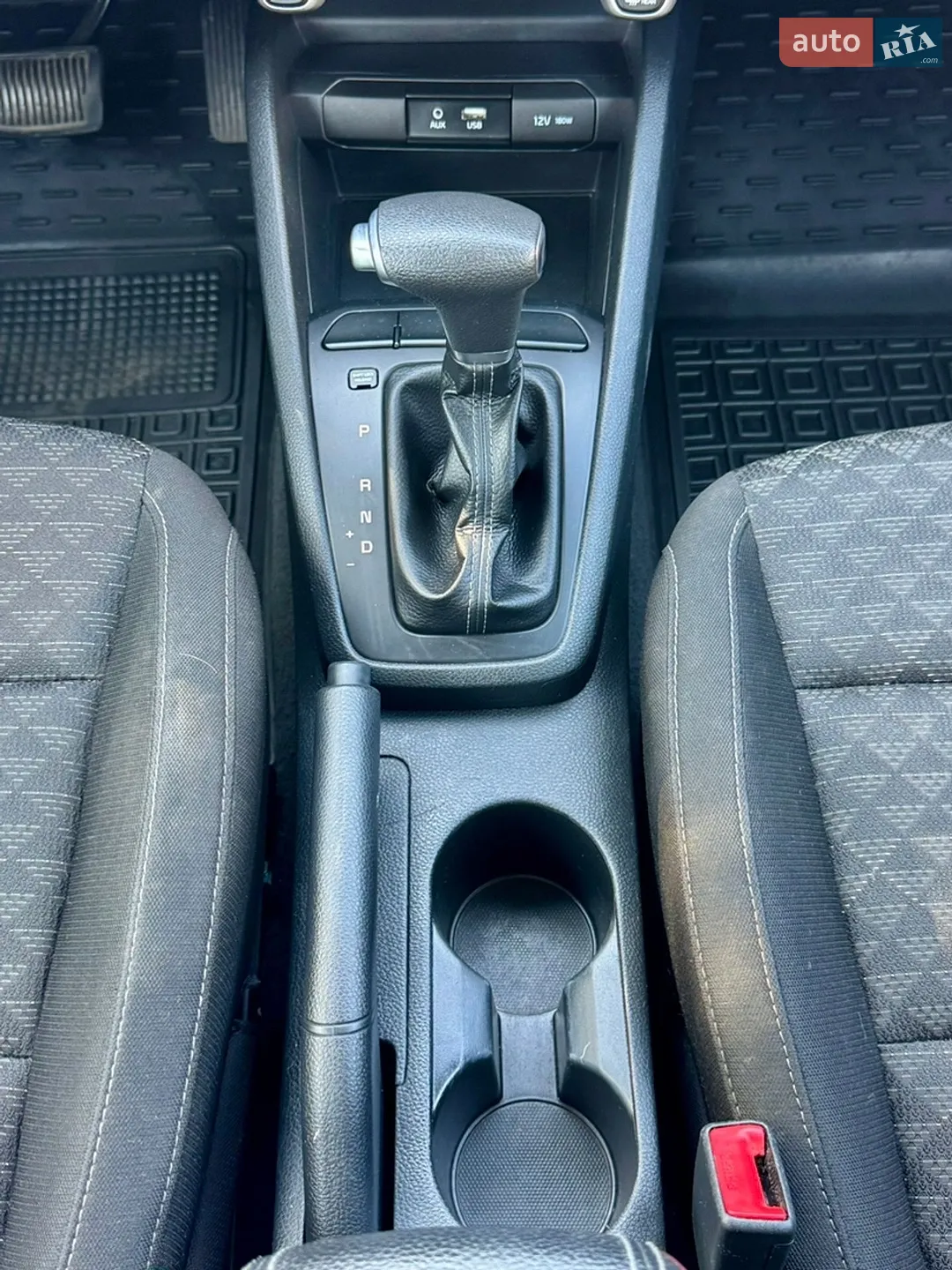 2019 Kia Rio - мініатюра 17