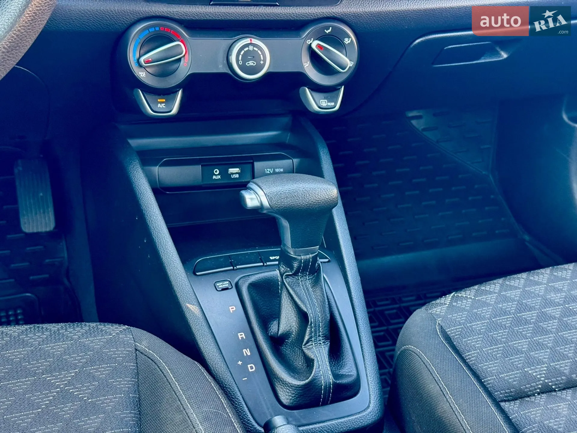 2019 Kia Rio - мініатюра 20