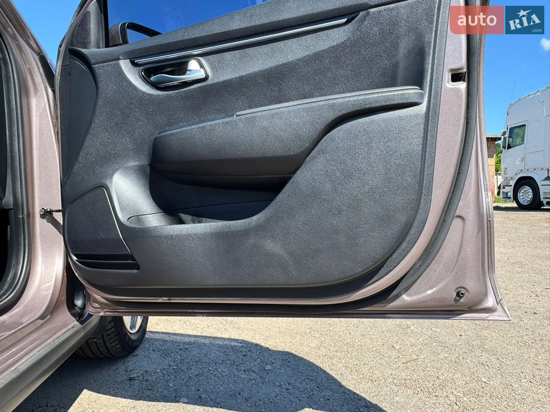 2018 Kia Rio - мініатюра 8