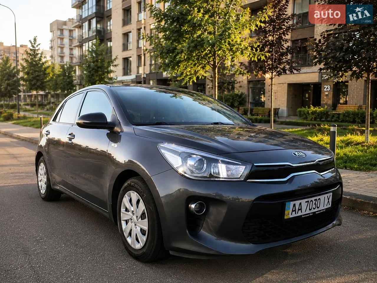 2019 Kia Rio - мініатюра 18