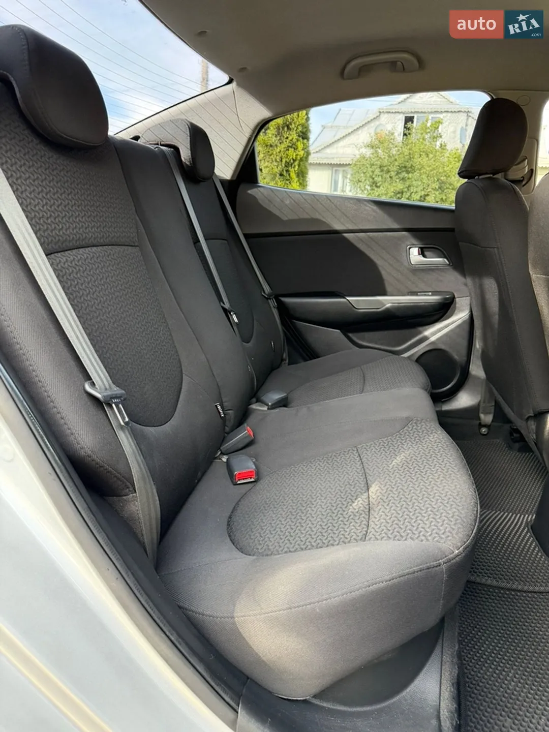 2012 Kia Rio - мініатюра 31