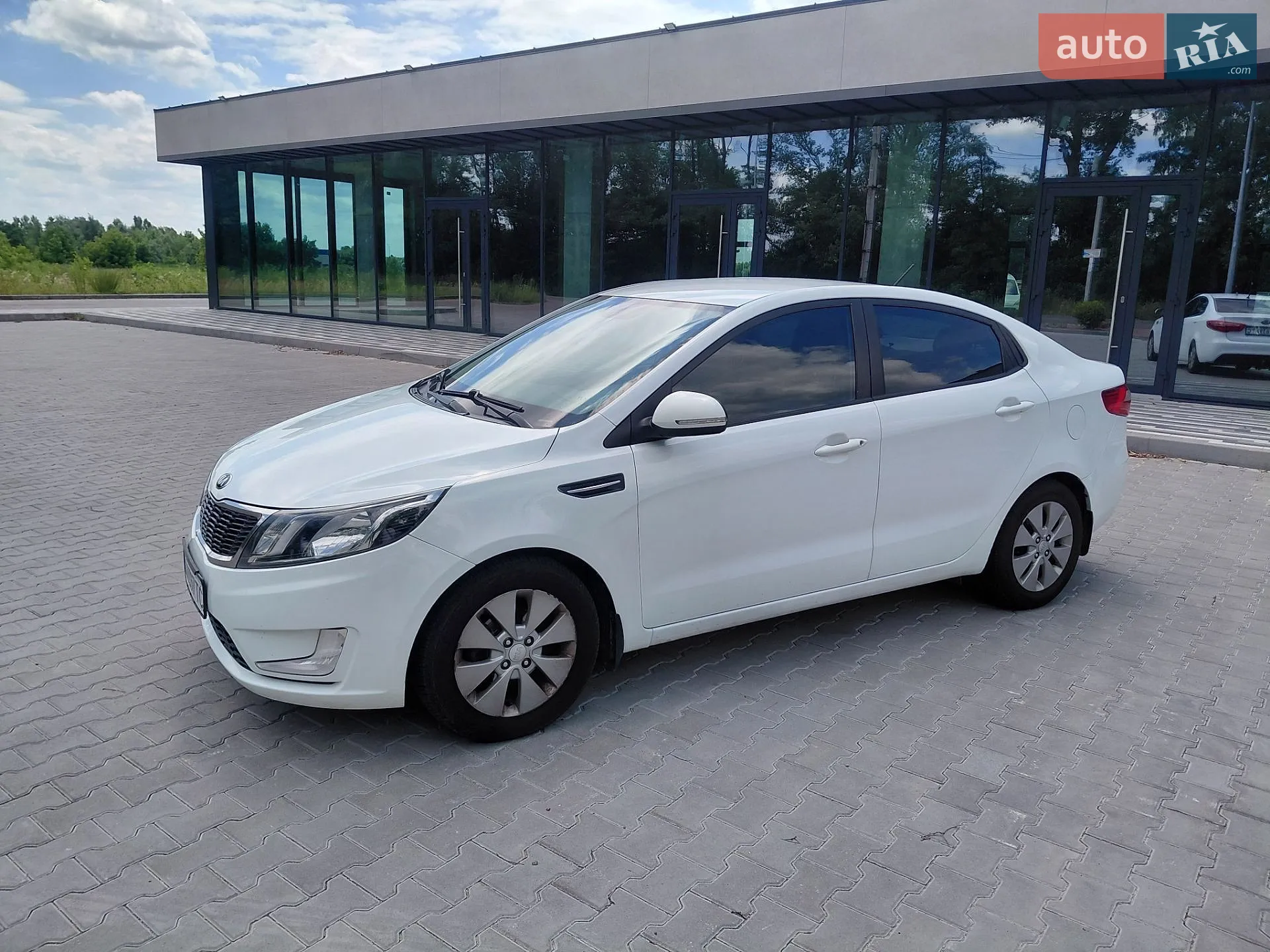 2013 Kia Rio - мініатюра 2