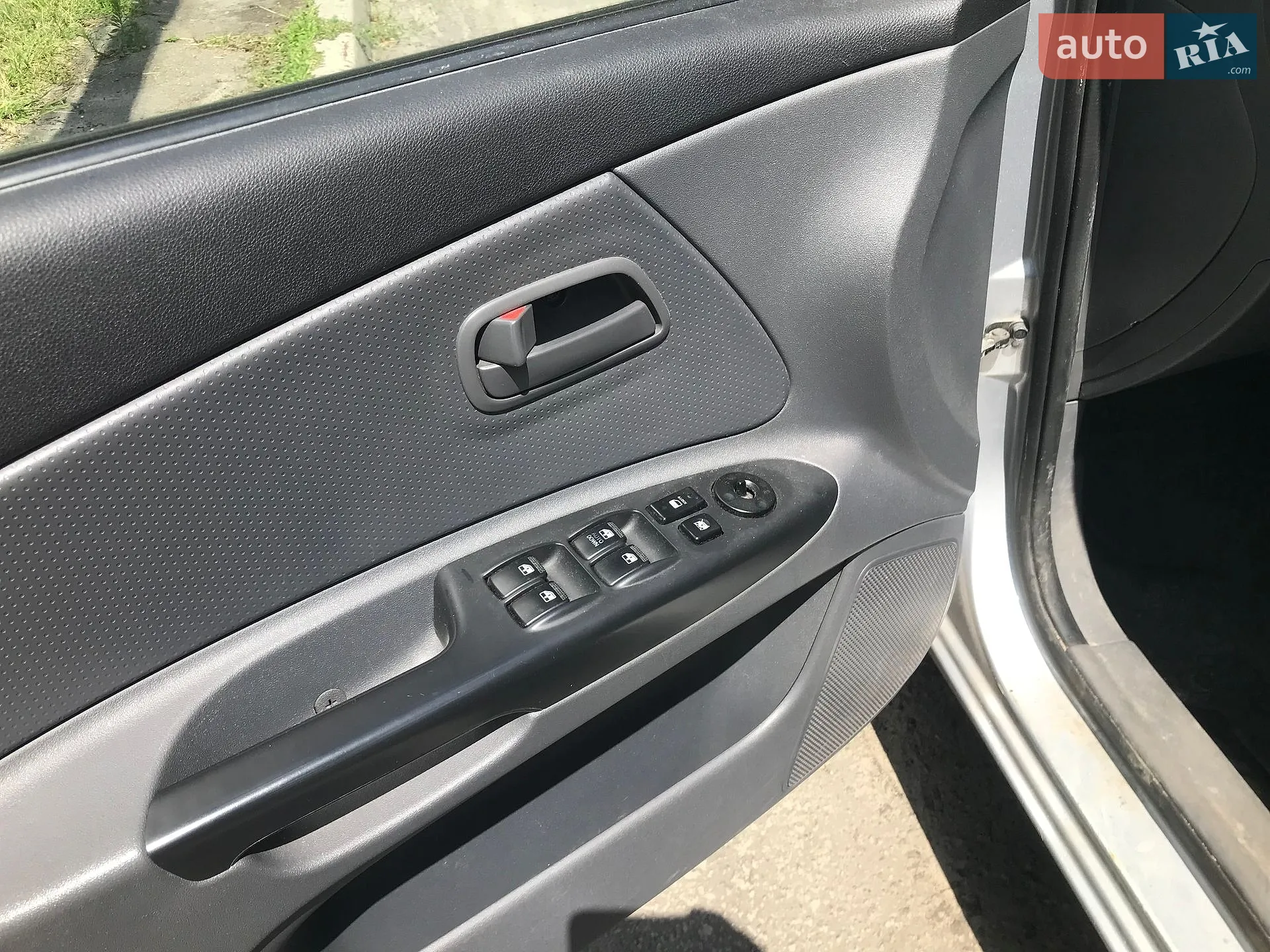 2010 Kia Rio - мініатюра 12