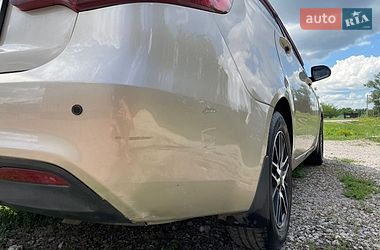 Седан Kia Rio 2012 в Царичанці