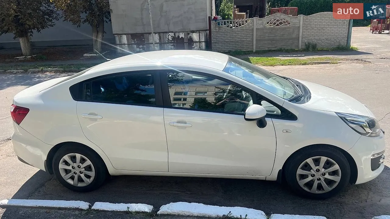 2017 Kia Rio - мініатюра 2