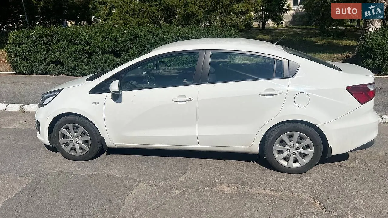 2017 Kia Rio - фото 1